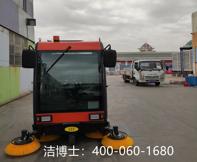 潔博士電動掃地機(jī)用戶案例——常州良常物流有限公司